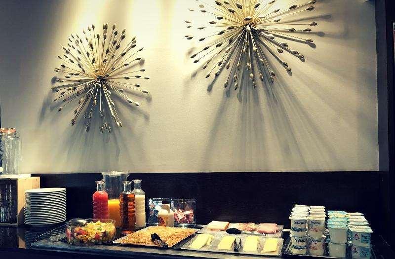 Hotel Residence Les Pins Galants Tournefeuille Restoran gambar
